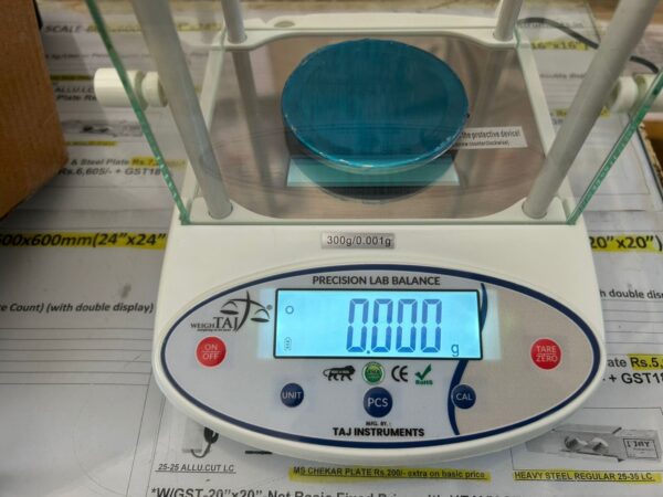 300g-1mg Laboratory Balance - Image 3